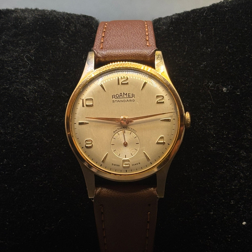 Collectible! Circa 1950s Roamer Standard Cal MST 401 Mini-Seconds 15J White Dial Gold Case