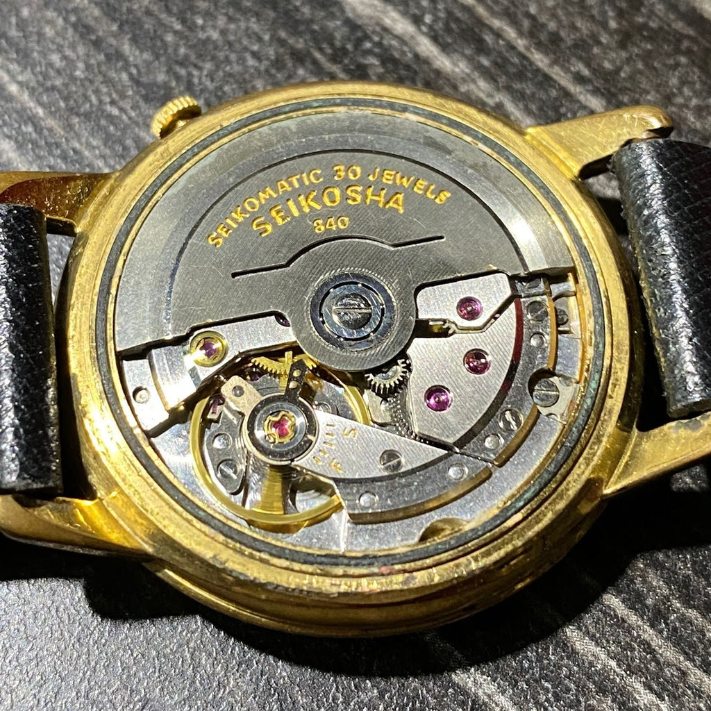 時計 SEIKOMATIC SLIMDATE CAL 840 30 JEWELS Circa 1964 Seiko Cal 840 Seikomatic Slimdate 840 SUWA Gold