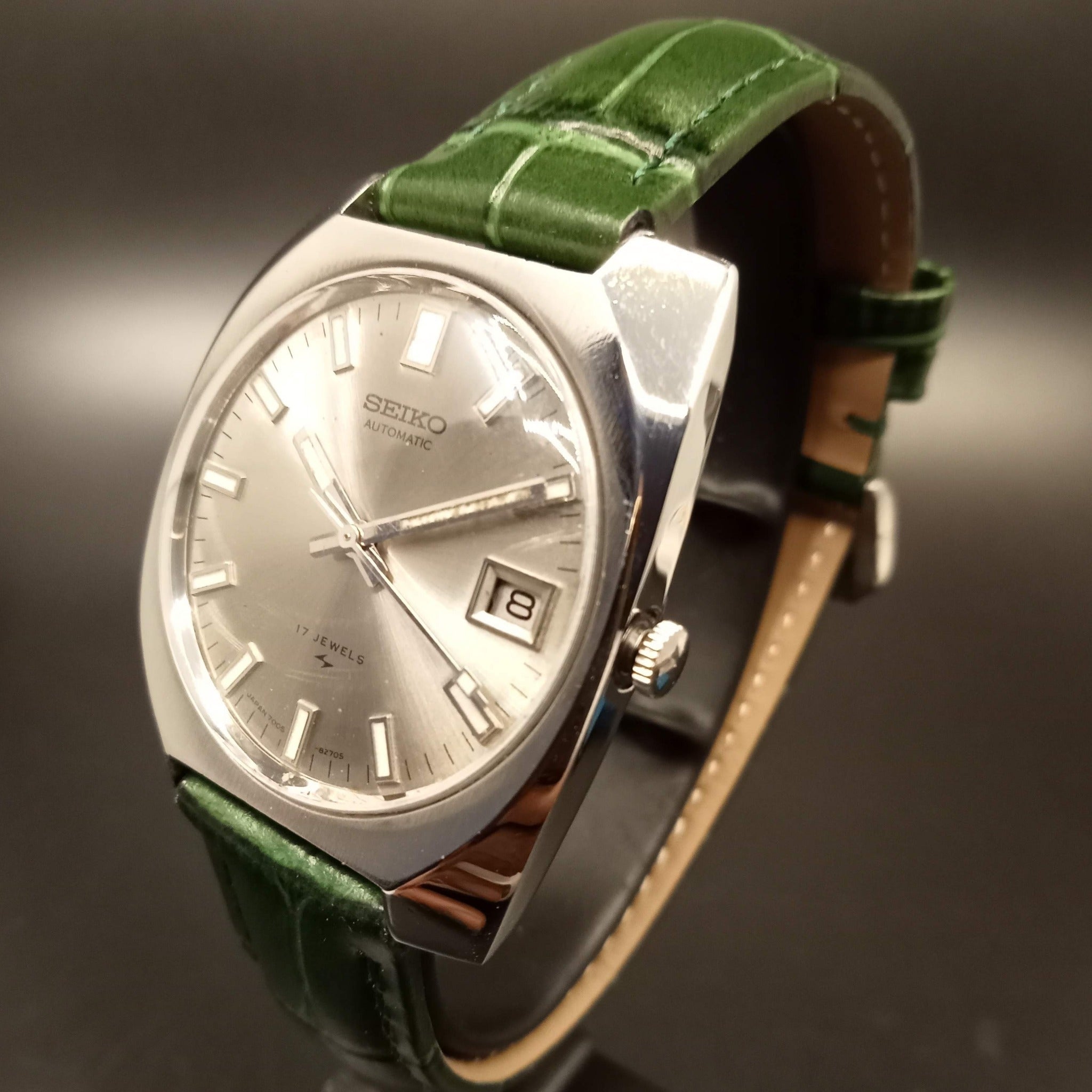 17 Jewels 7005 Seiko Birthday Watch July 1973! Seiko 7005-8160-P