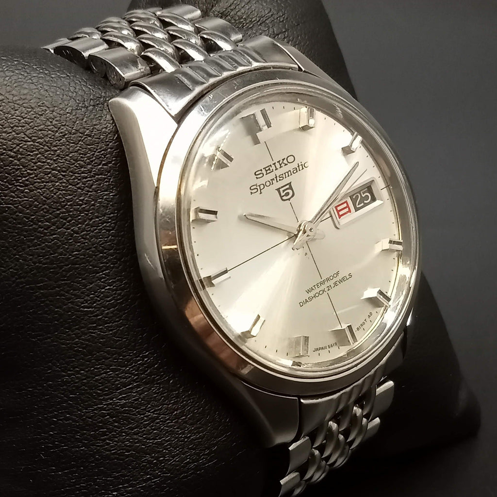 AUCTION Birthday Watch May 1966 Seiko 5 6619 8110 Sportsmatic