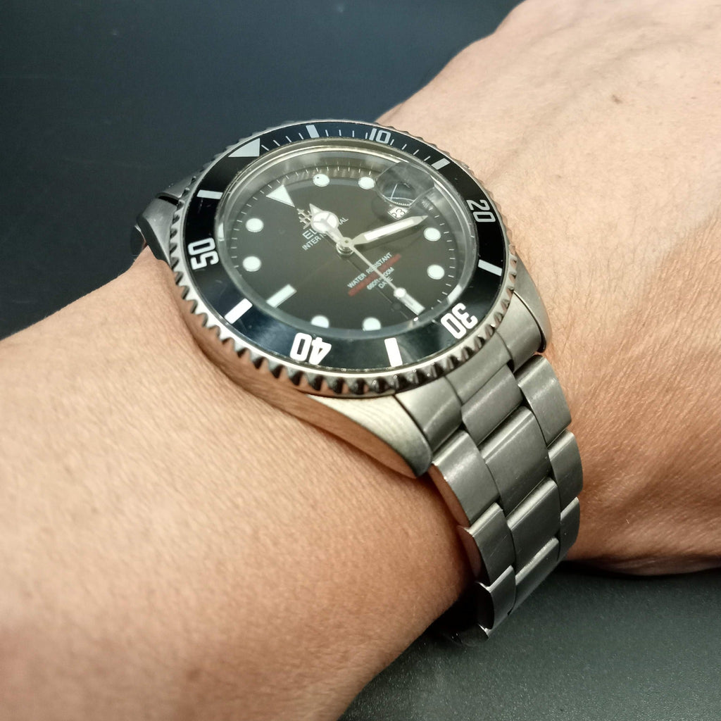 Elgin titanium hot sale solar watch