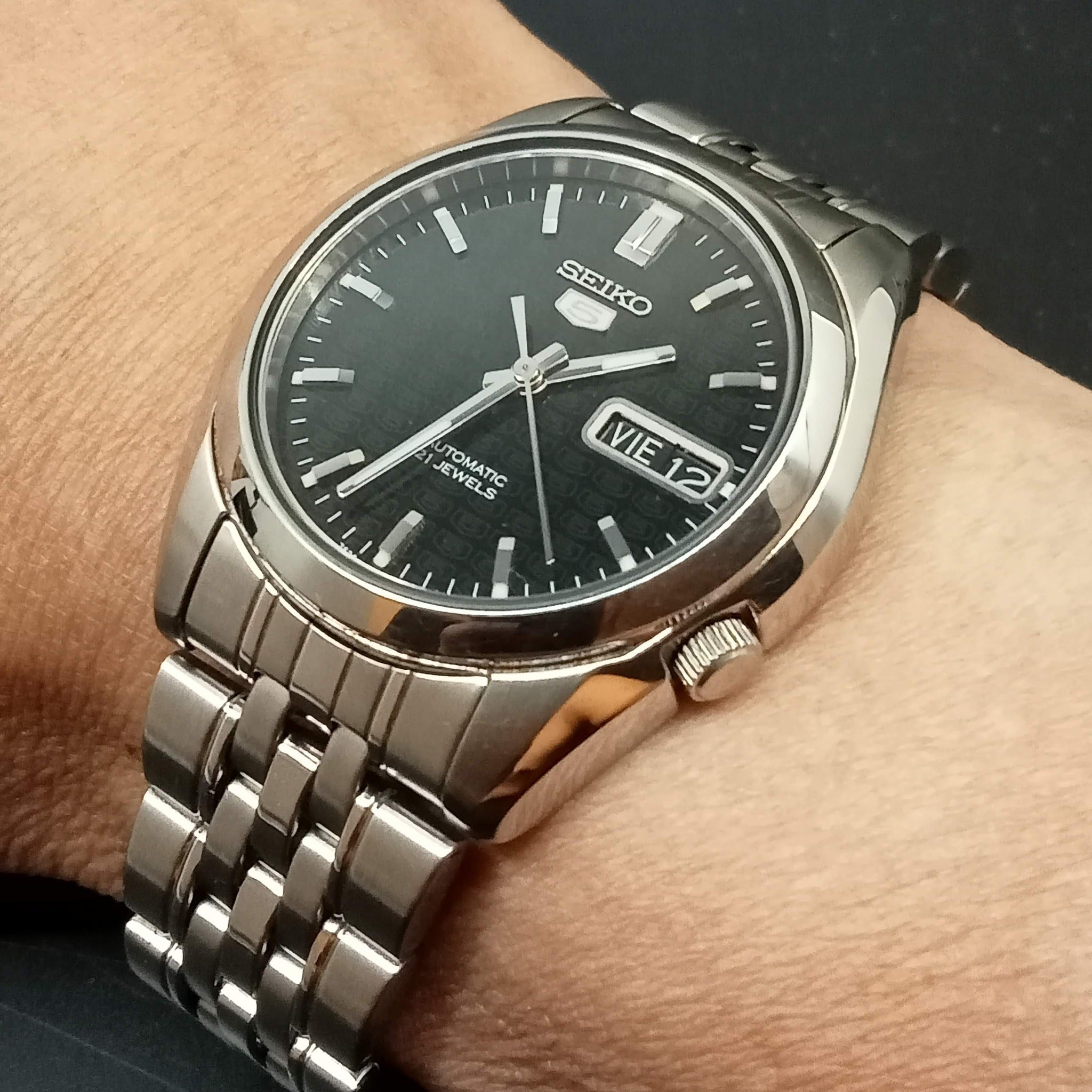 Discontinued NOS! Birthday Watch October 2010! Seiko 7S26-01V0