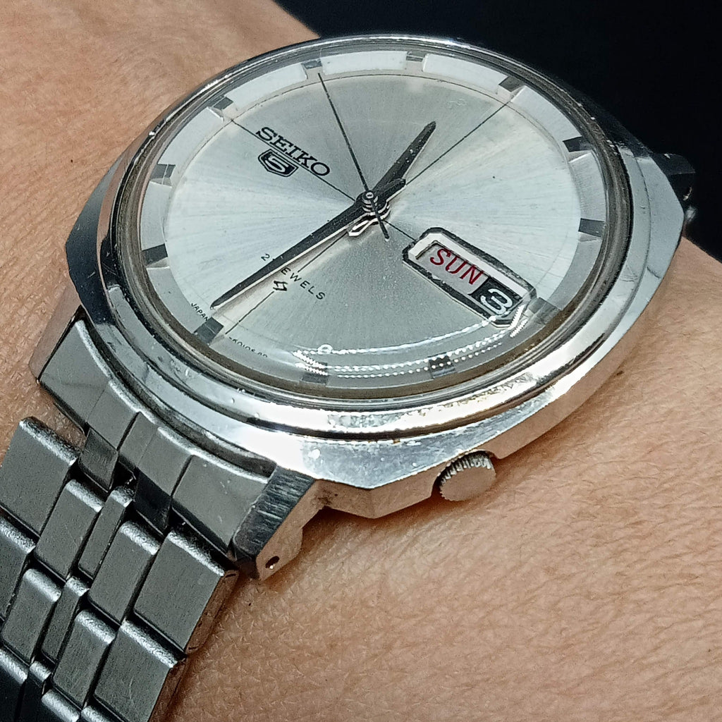 Birthday Watch January 1968! Seiko 5 6119A-6010 SUWA 21J Automatic Watch (OH)