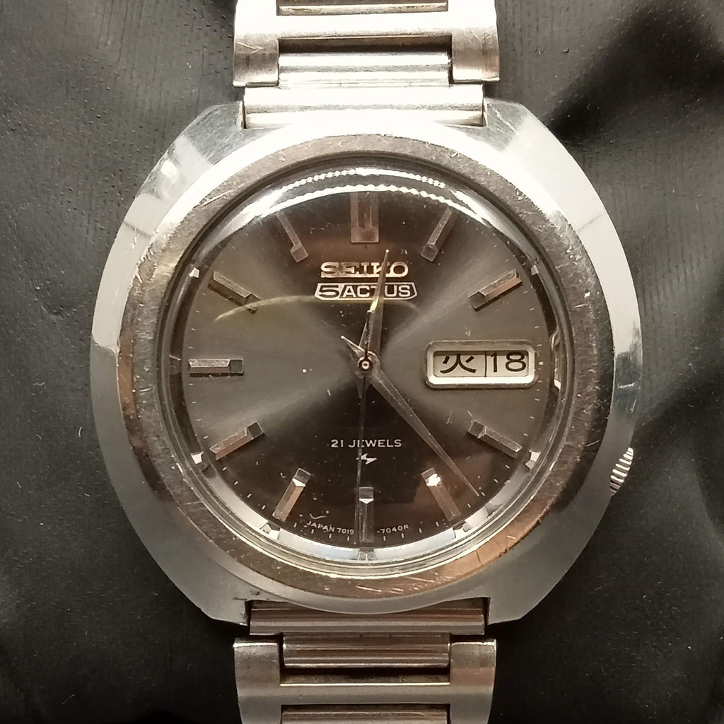 Birthday Watch February 1970! Seiko 5 Actus 7019-7020 UFO