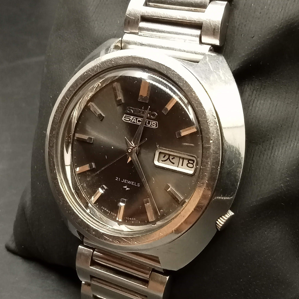 時計 SEIKO 5 ACTUS 21 7019-7020 AUTOMATIC Birthday Watch! March 1970 Seiko 5 Actus 7019-7020 Oversized