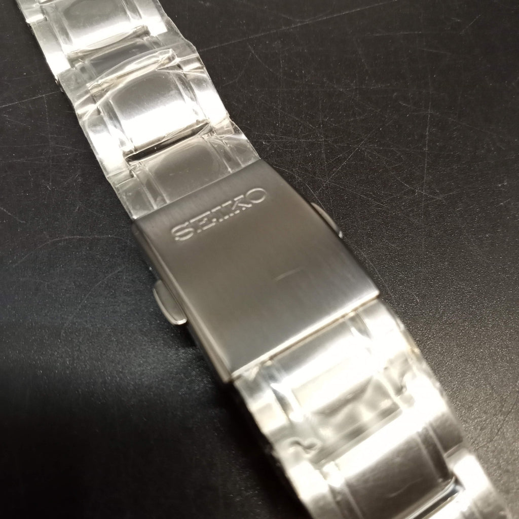 BNIB Seiko Signed SS Oyster Designed Bracelet 18mm Curved End with Quick Release Buckle