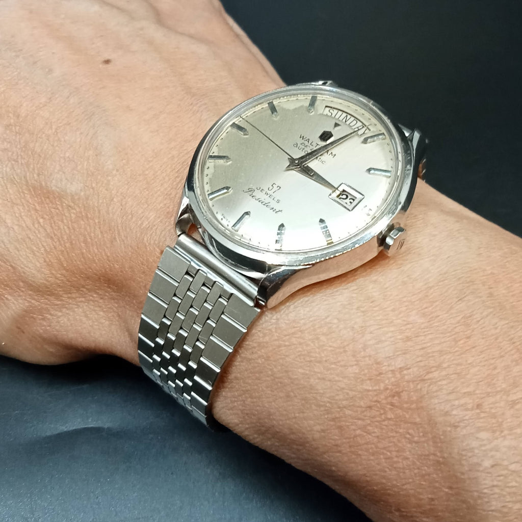 Collectible! Circa 1960s Waltham President Cal AS 1709 Twin Window 57J –  Altimate Group