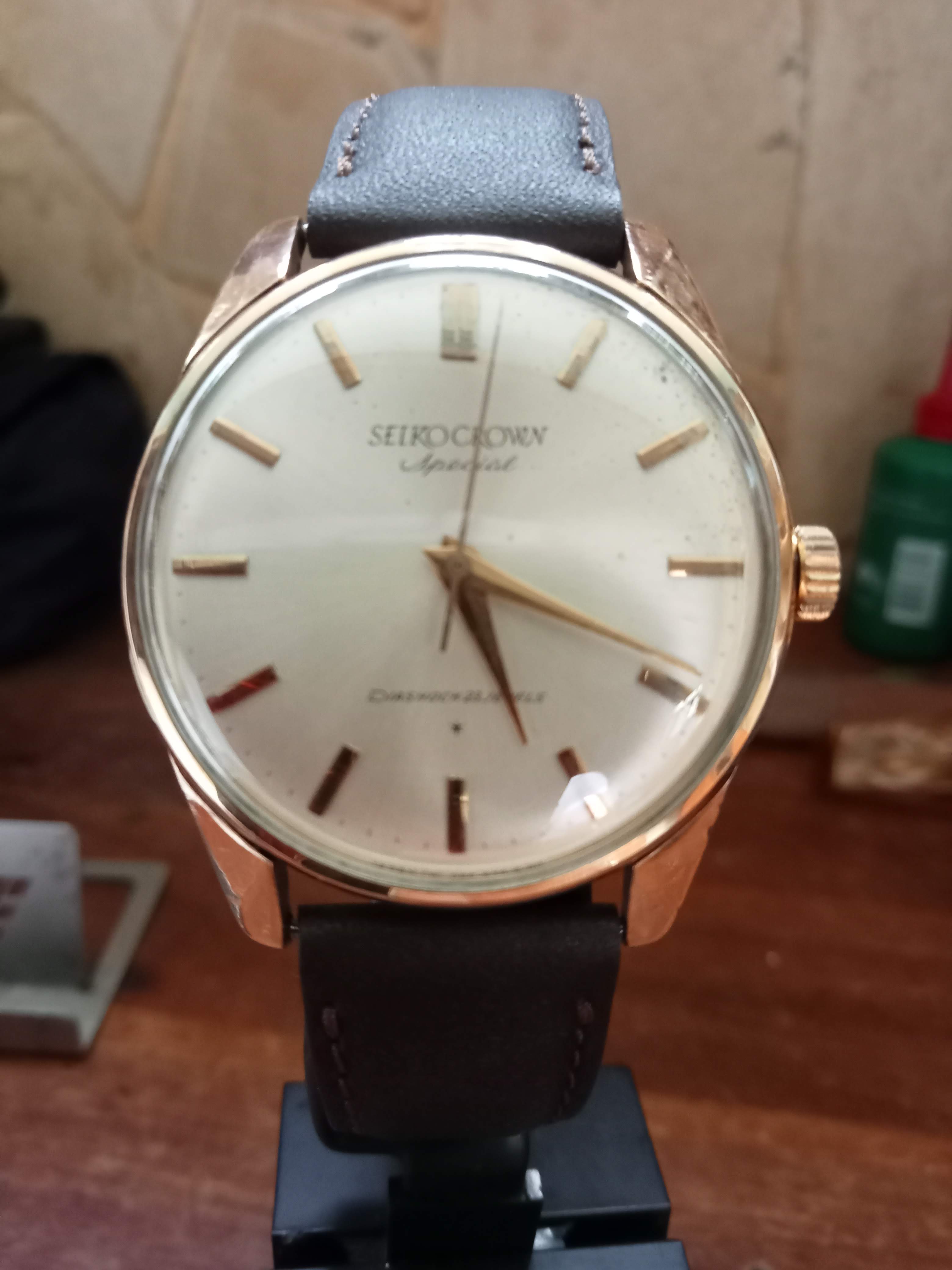 RESTORED! Collectible! Birthday Watch April 1964! Seiko Crown