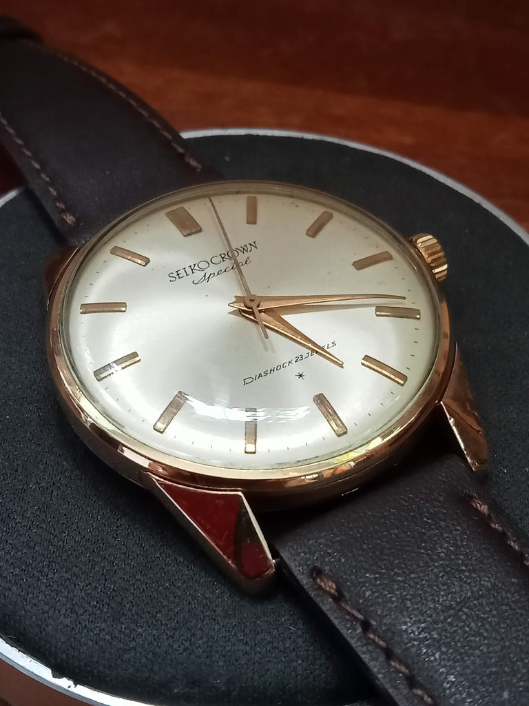 RESTORED! Collectible! Birthday Watch April 1964! Seiko Crown