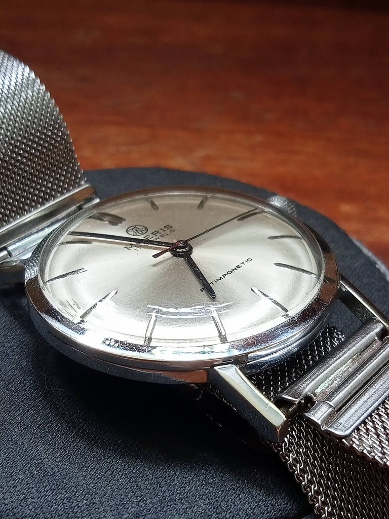 Collectible! Circa 1950s Moeris Grand Prix 17J Mechanical Watch