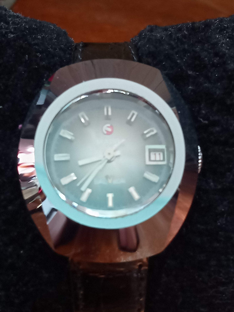 Collectible Circa 1970s Rado M-108 Balboa V ETA 2551 17J Automatic Watch (OH)