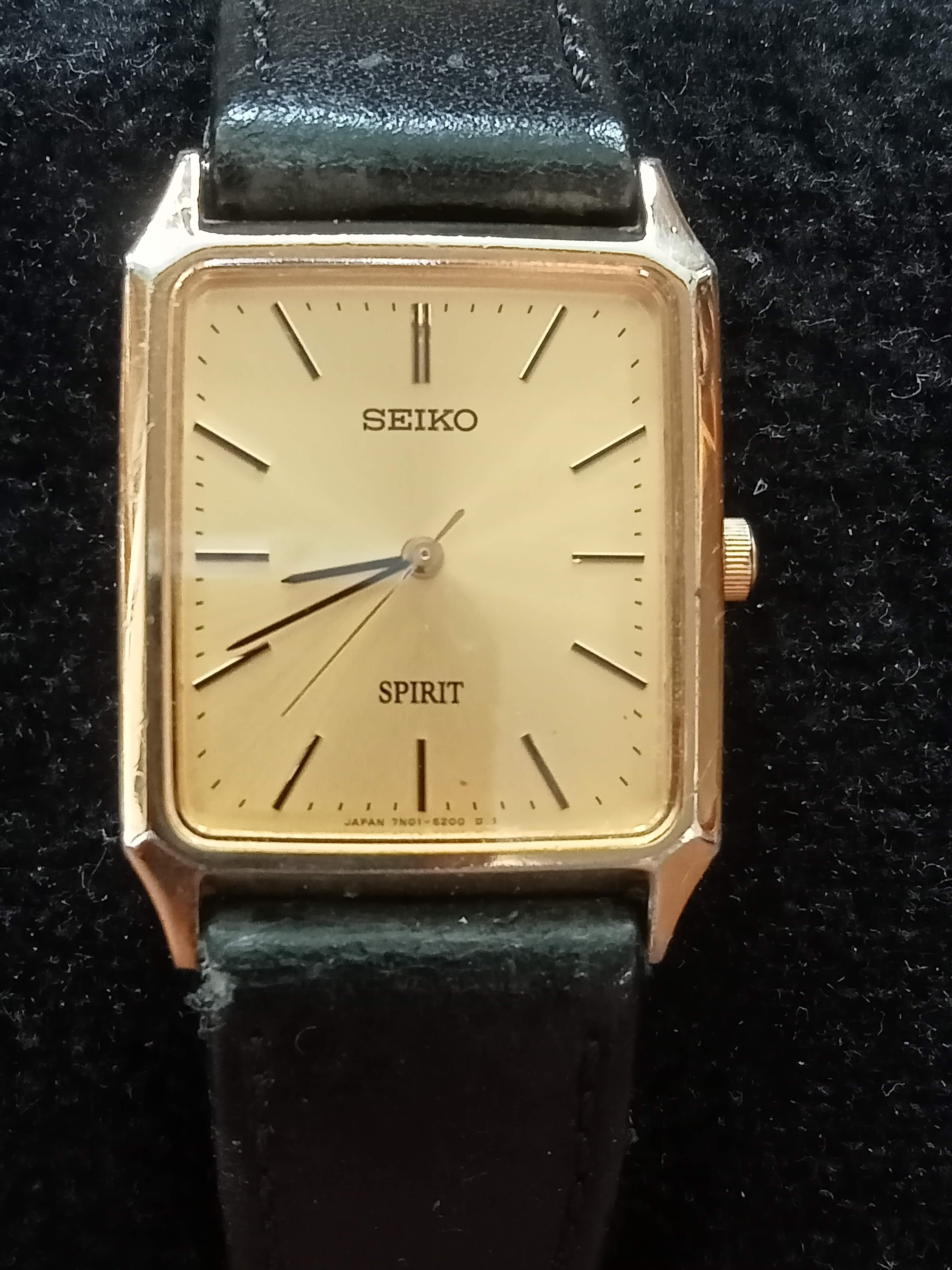 Birthday Watch September 1993! Seiko 7N01-5180 Tank Quartz Watch