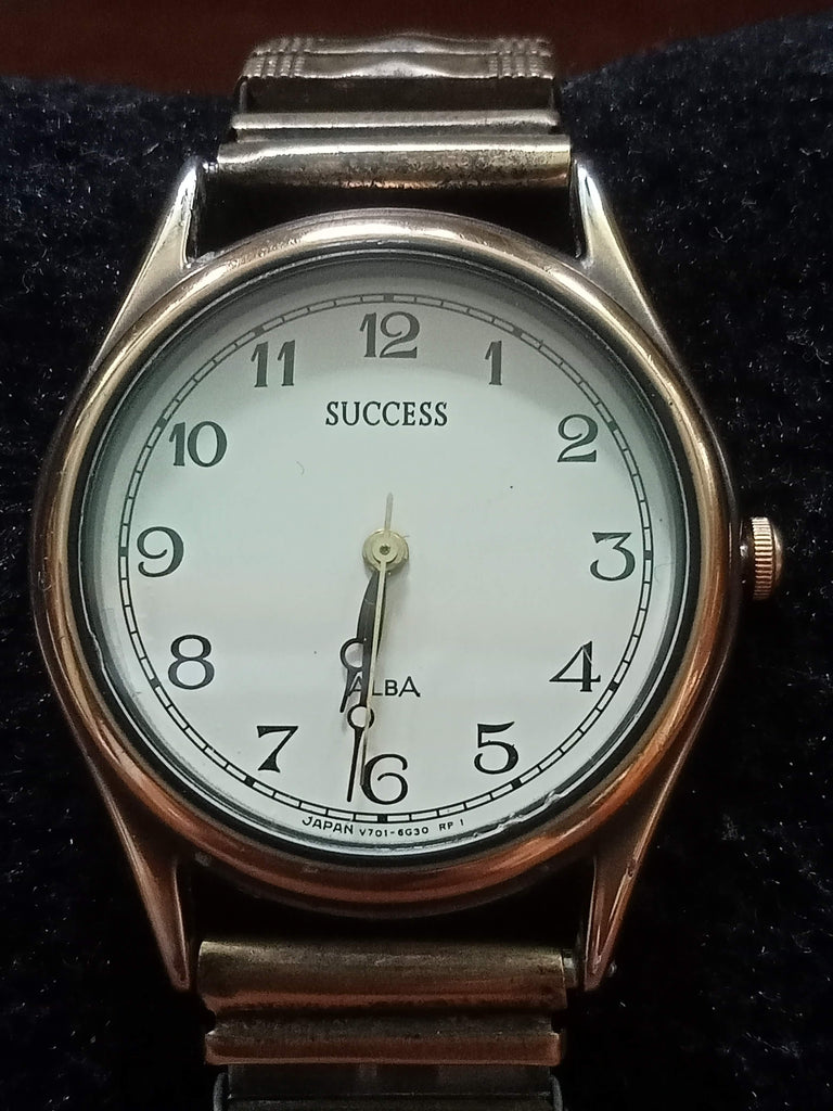 Restored! Discontinued 1990s! Seiko / Alba V701-6E20 Retro Analog Quartz (OH)