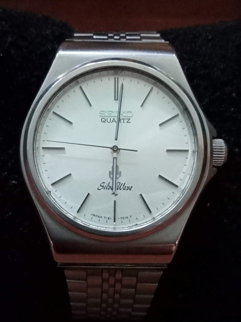 Birthday Watch November 1989! Seiko 7121-7010 DAINI Sunburst Silver Dial Quartz Watch (OH)