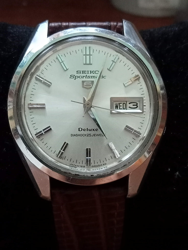 Collectible! Birthday Watch November 1966 Seiko 5 Sportsmatic Deluxe 7619-9060 25J Automatic Watch (OH)
